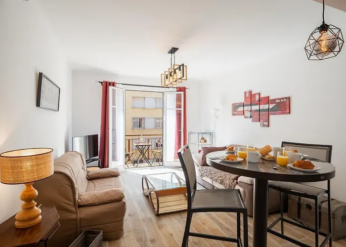 Le Coq Edouard Vii - Parking -ac - Wifi Μεντόν